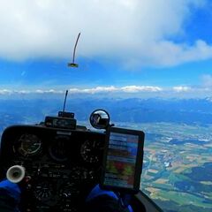 Flugwegposition um 10:01:25: Aufgenommen in der Nähe von Eppenstein, Österreich in 2534 Meter